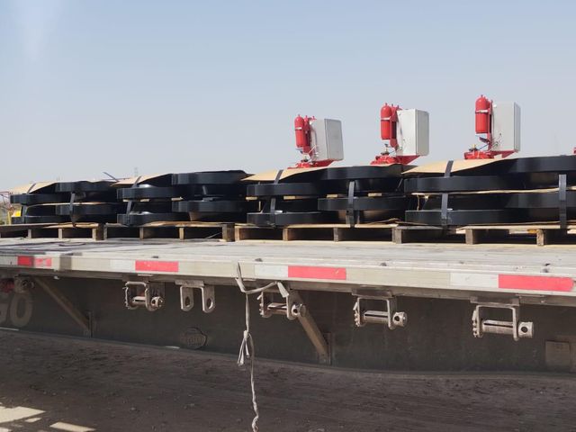 Embarque de material en plataforma